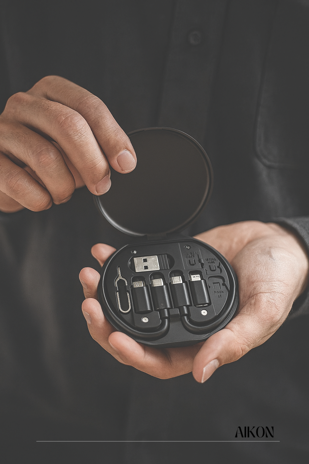 TechMate (5 in 1 Charger, SIM Tool & Holder)